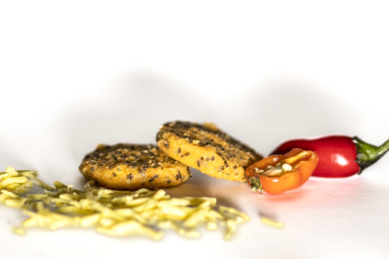 GLUTÉN- ÉS ALLERGÉNMENTES Cheddar sajtos - Chilis keksz - Hozzáadott cukor és édesítőszer nélkül
